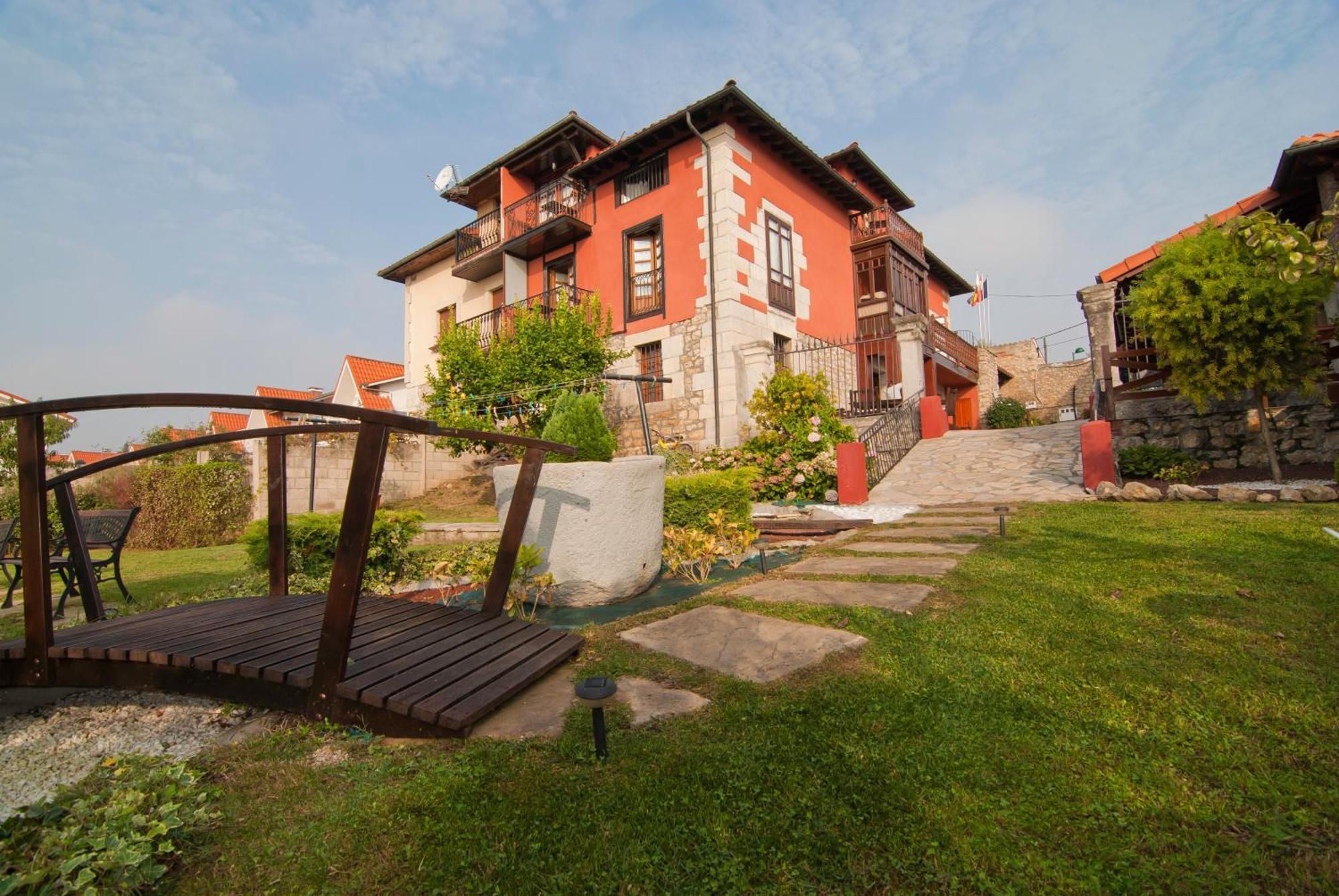 Posada Campo (Adults Only) Суансес Екстериор снимка